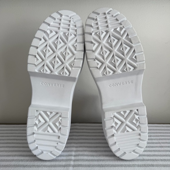 Converse NEW Women's Chuck Taylor All Star Lugged Platform Hi Top Shoe Size 10 - Picture 9 of 10